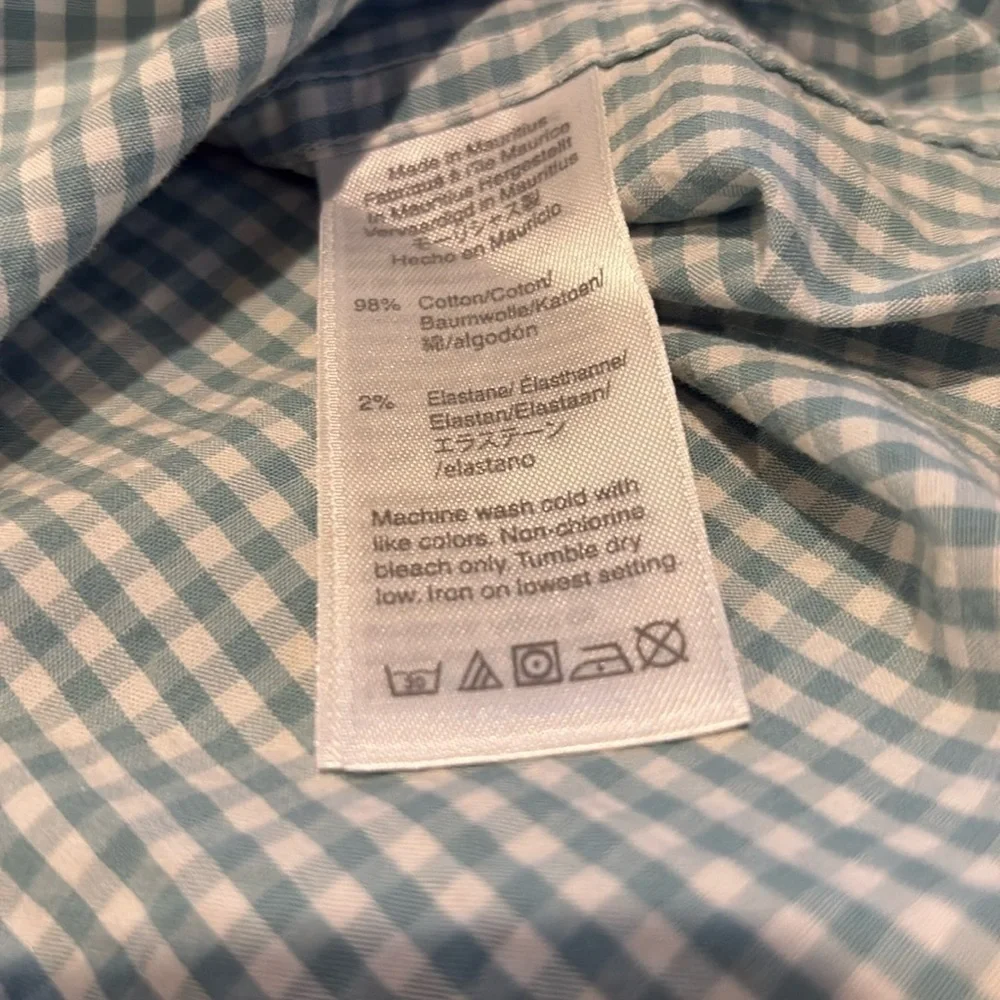 J.Crew men’s plaid collared button down shirt. Size small slim fit. Flex washed.